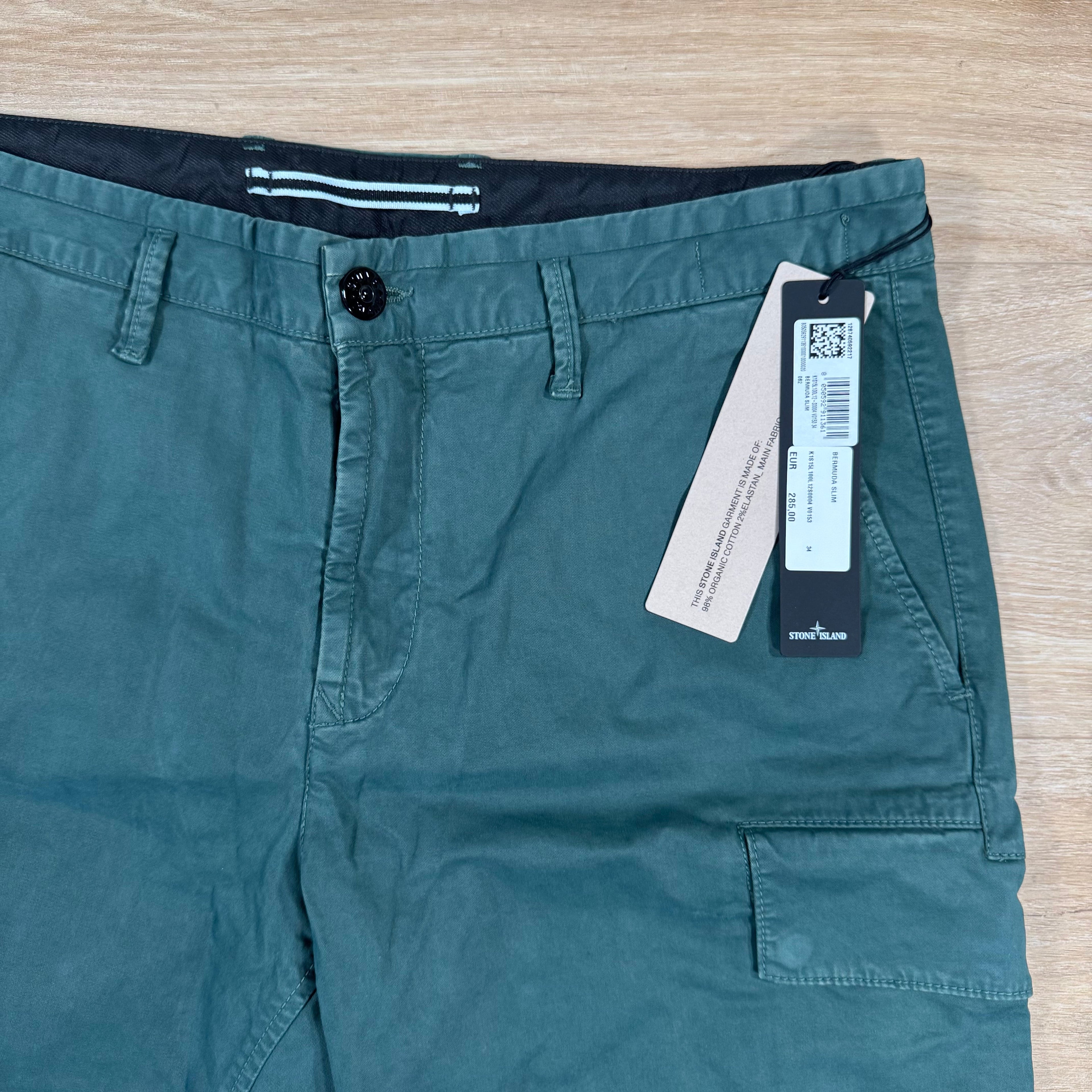 Stone Island Stretch Twill Cargo Shorts in Bottle Green