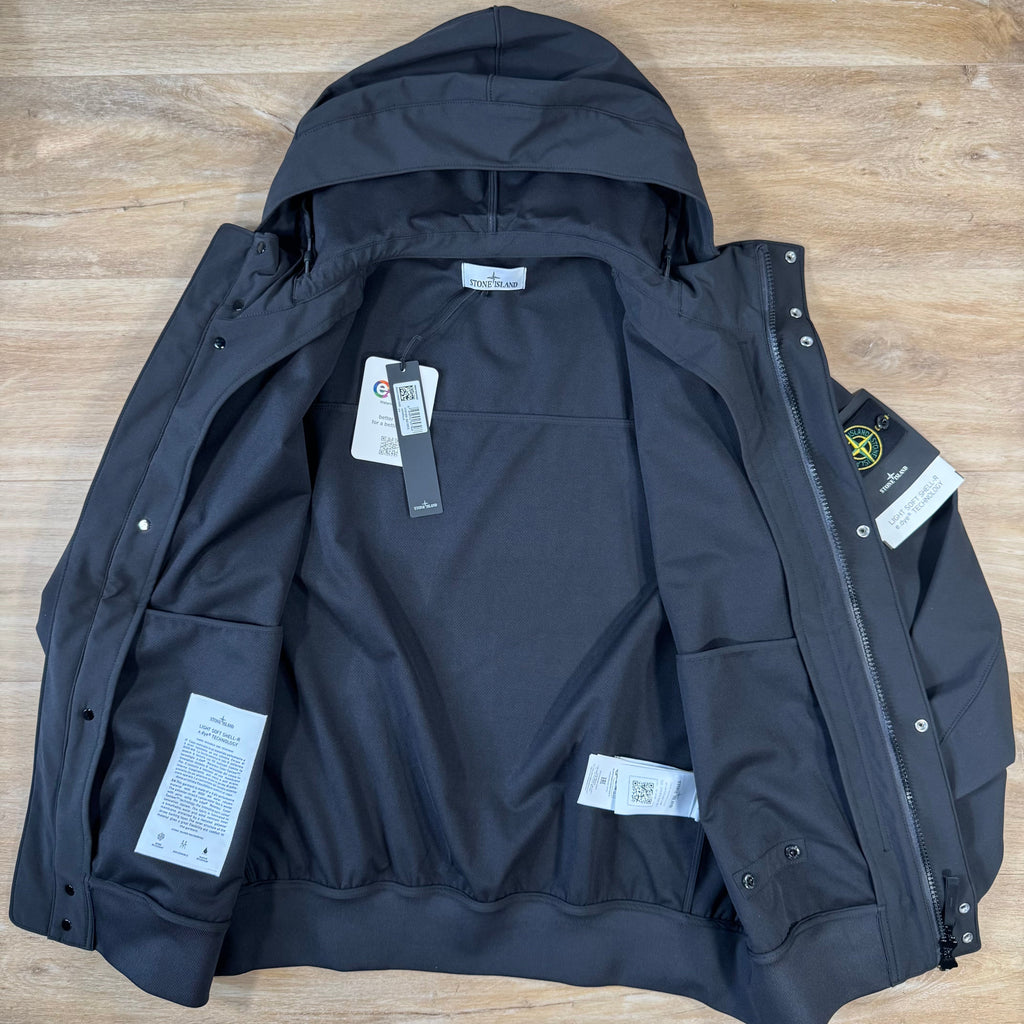 Stone Island Light Soft Shell-R Jacket in Black