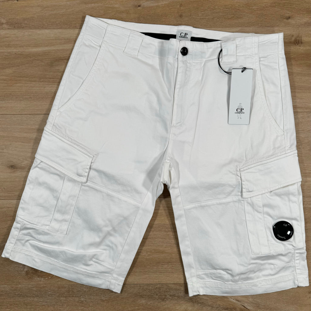 CP Company Stretch Sateen Lens Cargo Shorts in Gauze White
