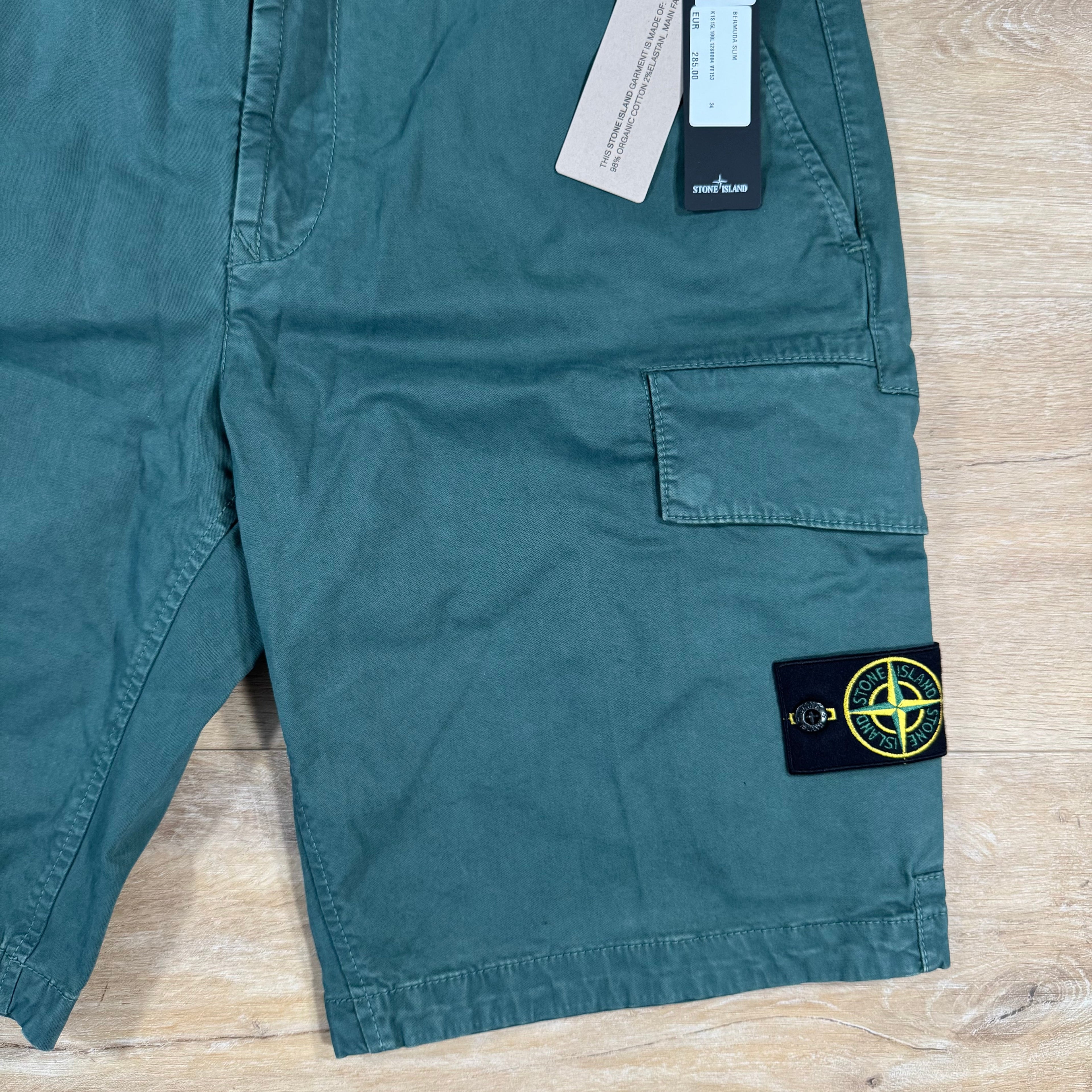 Stone Island Stretch Twill Cargo Shorts in Bottle Green