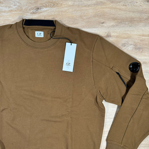 CP Company Diagonal Raised Lens Sweatshirt in Toffee